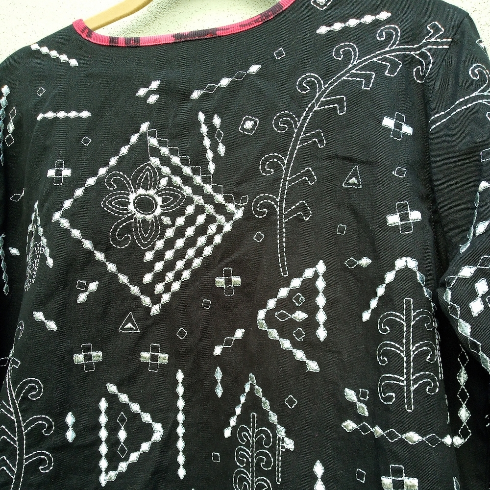 Notations Japanese Inspired Jacket Black in Medium - Picture 3 of 8